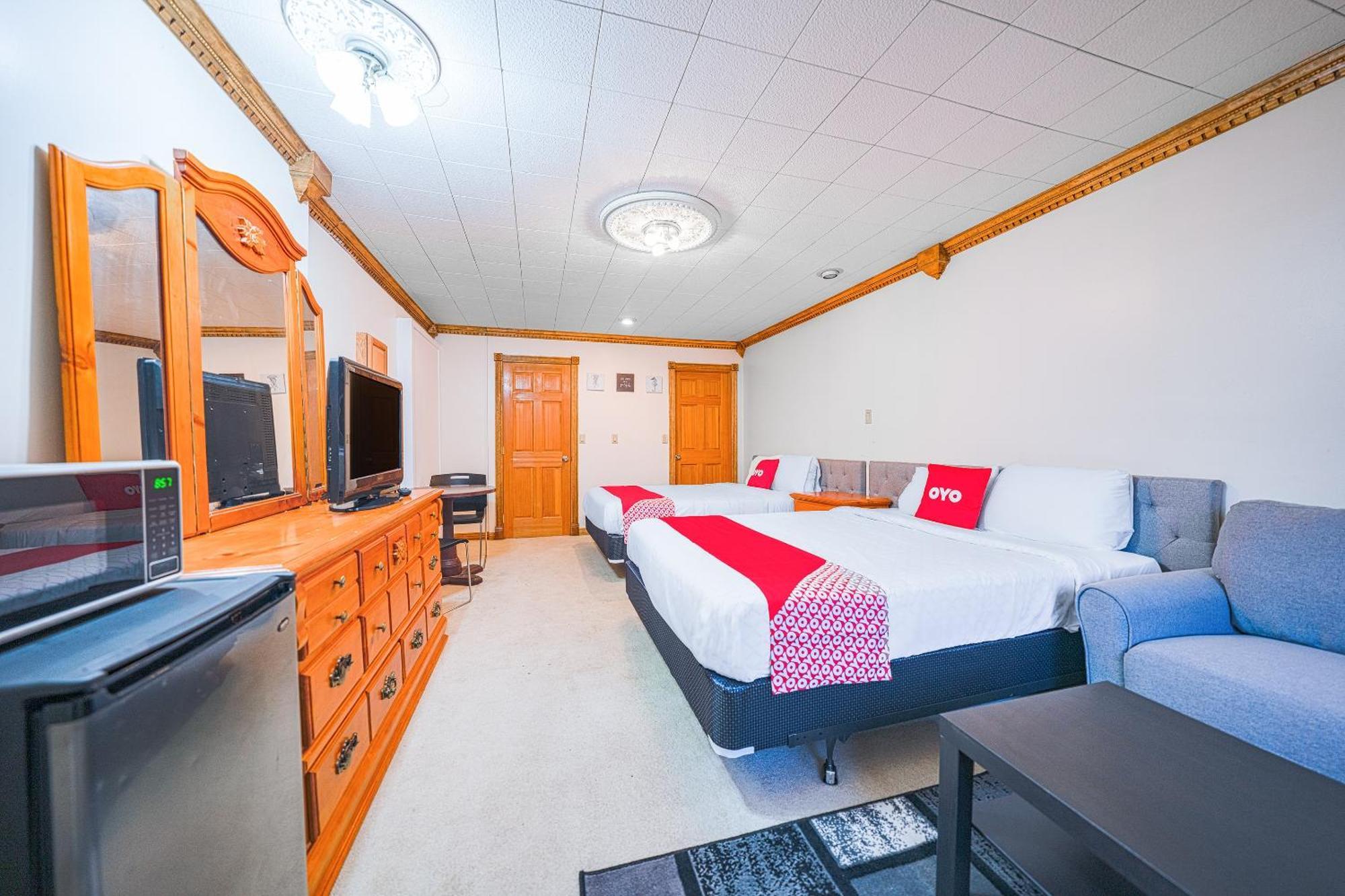 Oyo Hotel Portland Or Near Airport Gresham Bagian luar foto