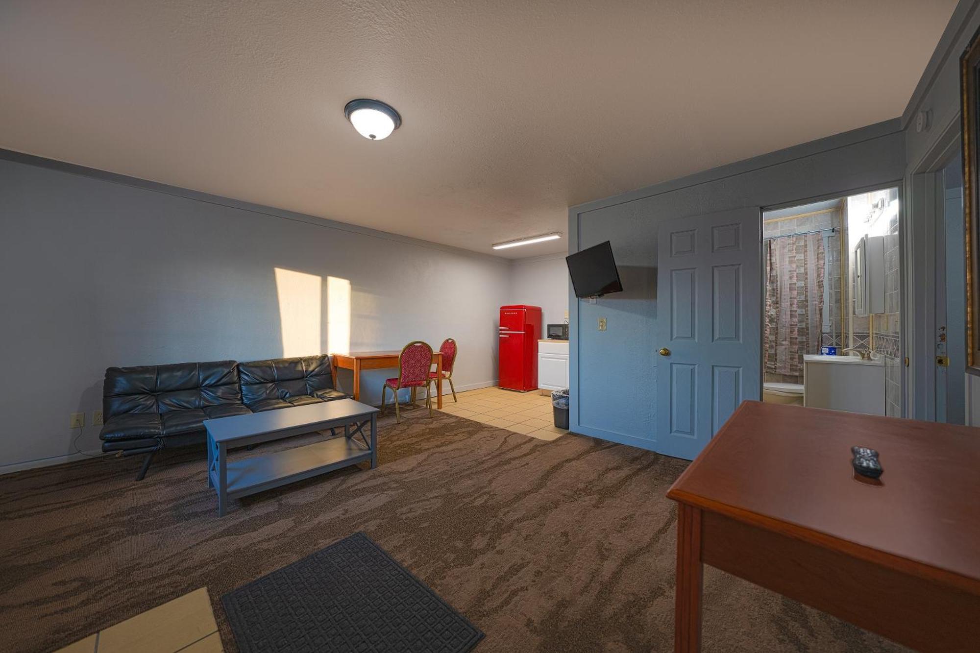 Oyo Hotel Portland Or Near Airport Gresham Bagian luar foto