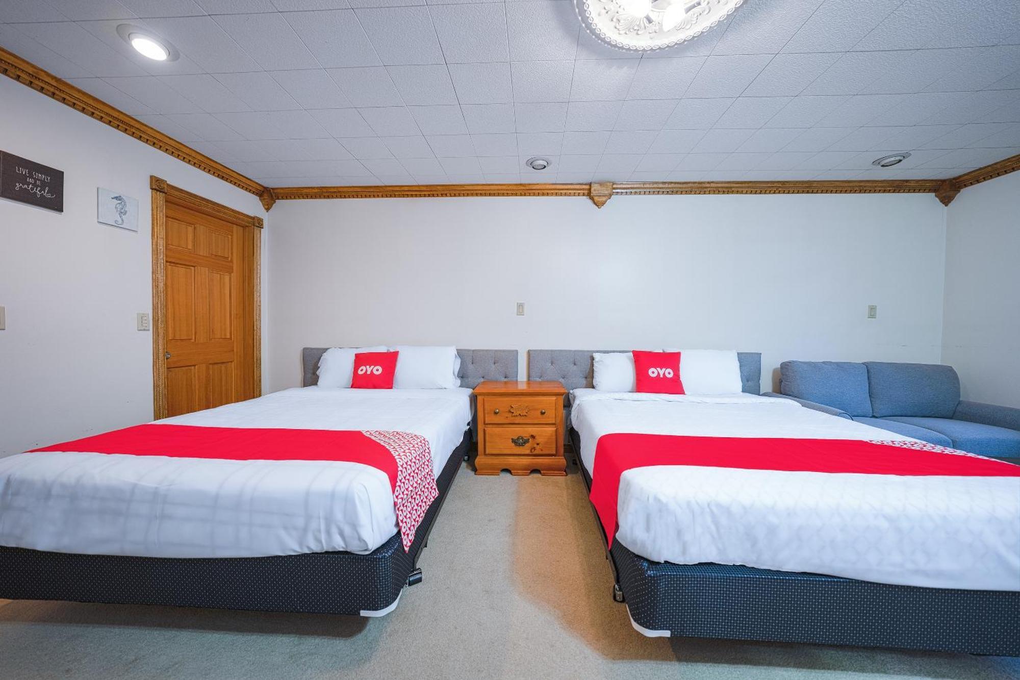Oyo Hotel Portland Or Near Airport Gresham Bagian luar foto